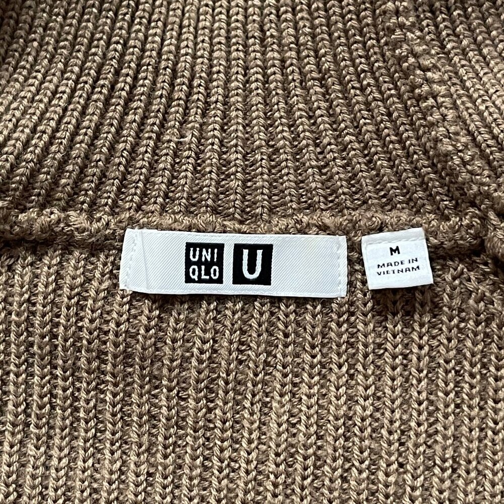 Uniqlo men's wool blend turtleneck - size medium - Picture 2 of 7